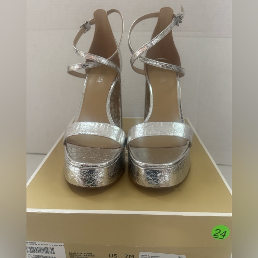 $145 Michael Kors Cami High Heel Platform Sandals Shoes silver‎ size 7 - Picture 4 of 6
